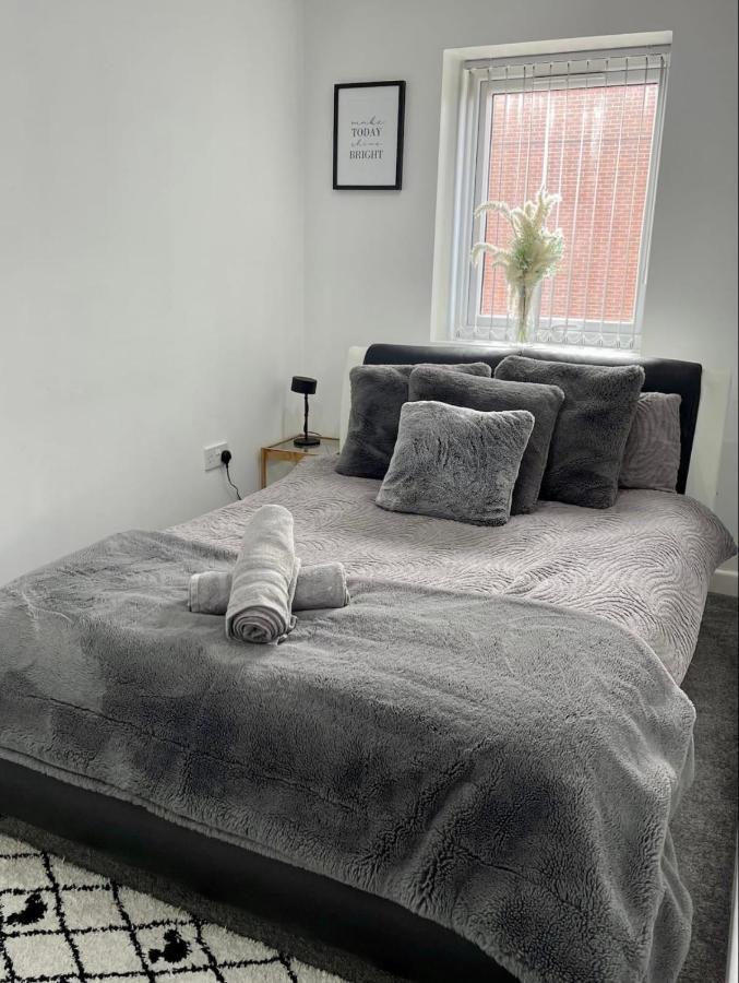 2 Bed Apartment In Bham City Centre W Parking Birmingham Buitenkant foto